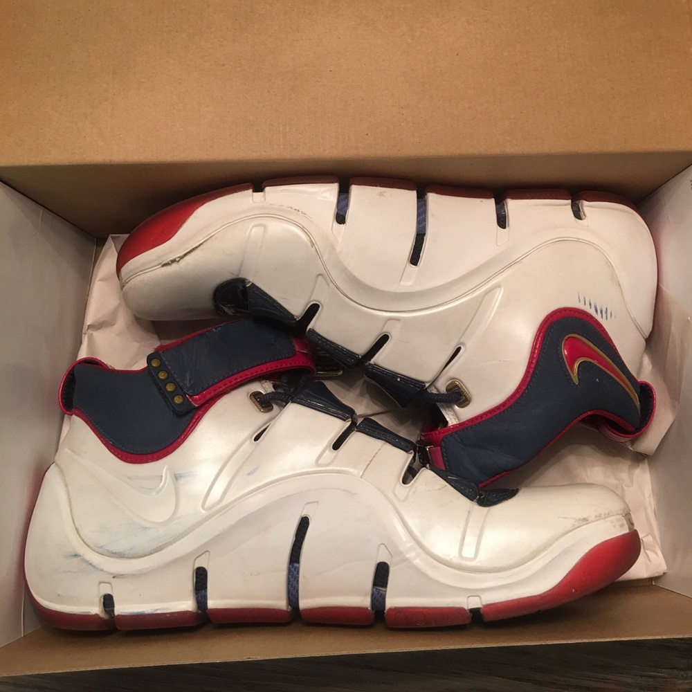 Nike LeBron IV 4 playoff size 13